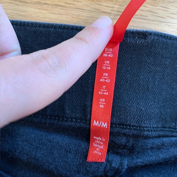 Women’s Spanx Black Ankle Skinny Jeans Business Casual Slimming Size Medium 8 - Picture 6 of 13